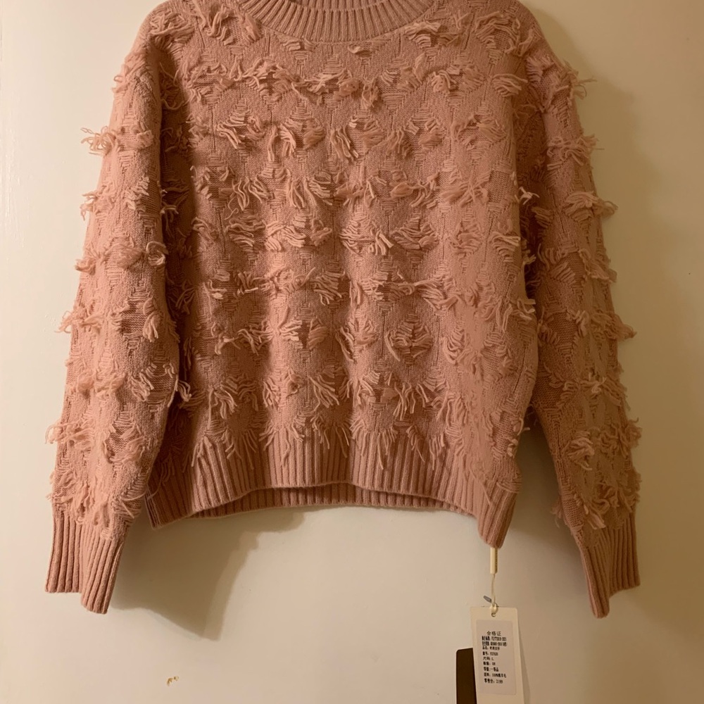 Elegant Textured Women's Sweater in Blush Wool